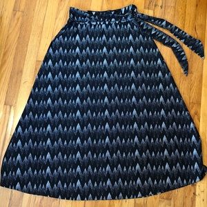 Black/White Chevron Maxi Skirt, sz M